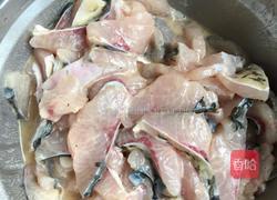 酸菜鱼的做法图解1