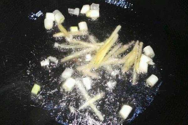 香菇炒青菜的做法图解3