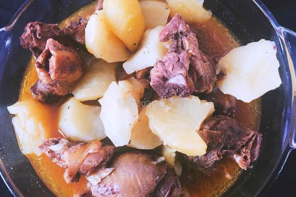 简易版鸡肉炖土豆～的做法图解6