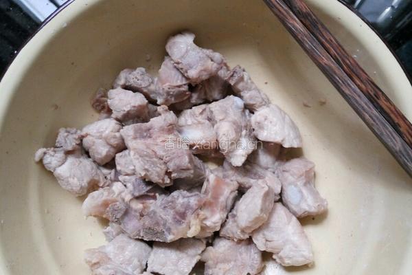 酸甜排骨的做法图解2