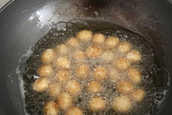 鹌鹑红烧肉的做法图解2