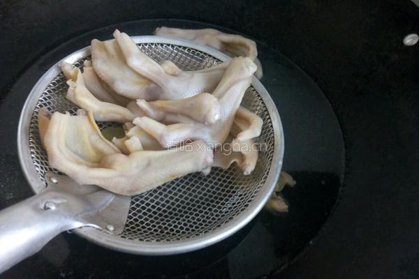卤鸭爪的做法图解4