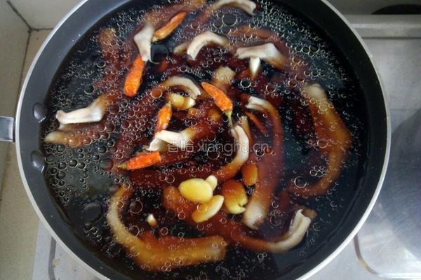 卤鸭爪的做法图解8