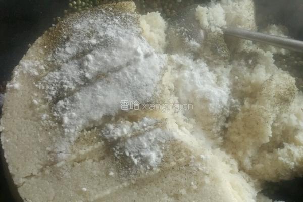腊肉氿米饭的做法图解3