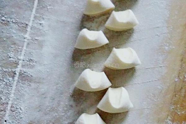 韭菜鸡蛋饺子（生的）的做法图解5