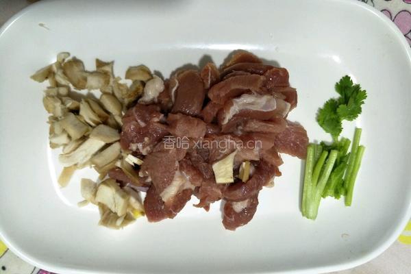 香菇瘦肉粥的做法图解2