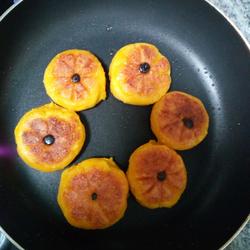 简易南瓜饼（封面为速冻后煎所以丑）的做法[图]