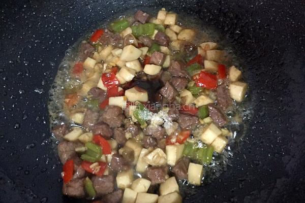 杏鲍菇炒牛肉的做法图解8
