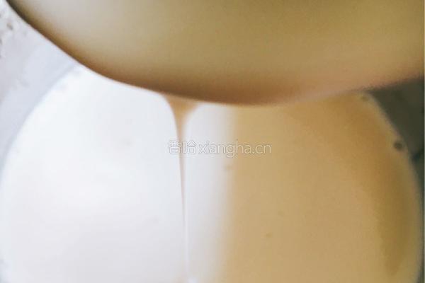 自制彩色炒酸奶# 搭配黑麦无糖无油面包#有能量也不怕胖的做法图解4