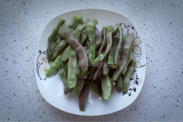 排骨炖豆角的做法图解2