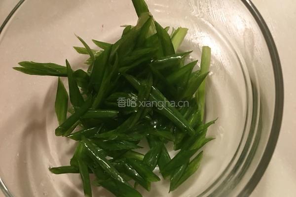 清蒸鲈鱼的做法图解3