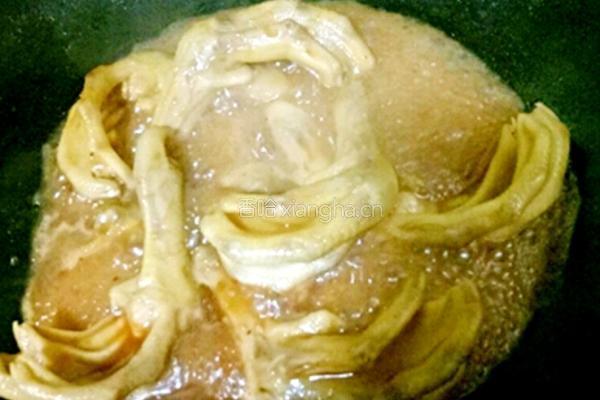 酱炆鸭掌的做法图解4