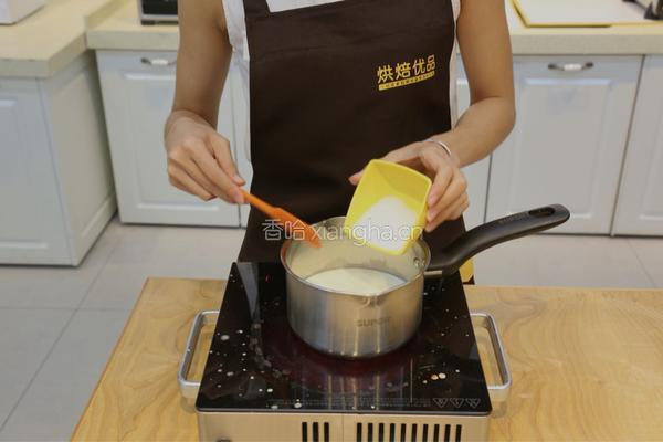 法式焦糖布蕾的做法图解2