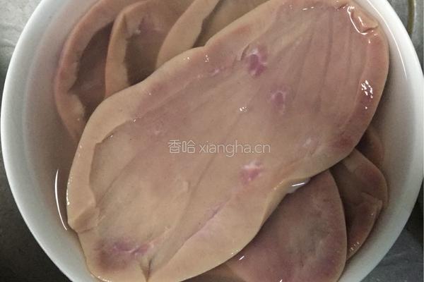 台式麻油腰花的做法图解1