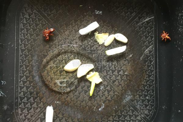 鸡腿拼花菜的做法图解6