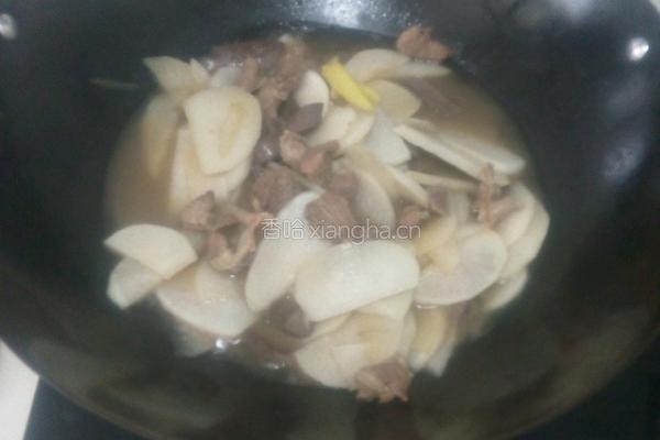 萝卜炖肉的做法图解5