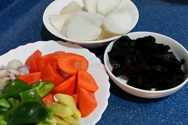 素炆蘿卜的做法图解1