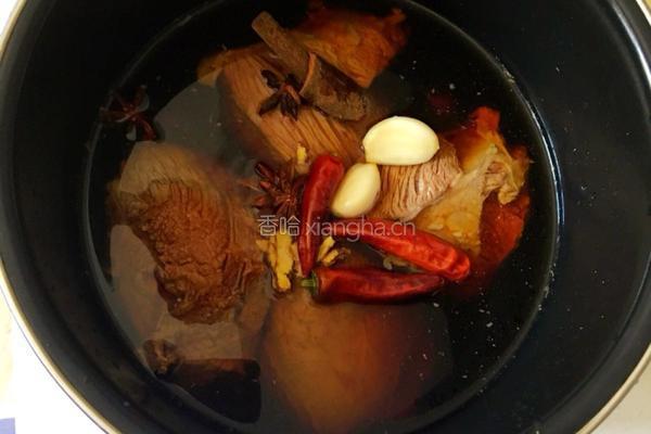 卤牛肉的做法图解6