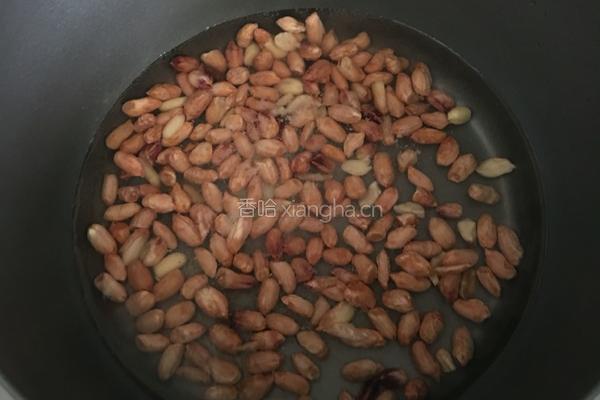 花生米炖猪蹄的做法图解5