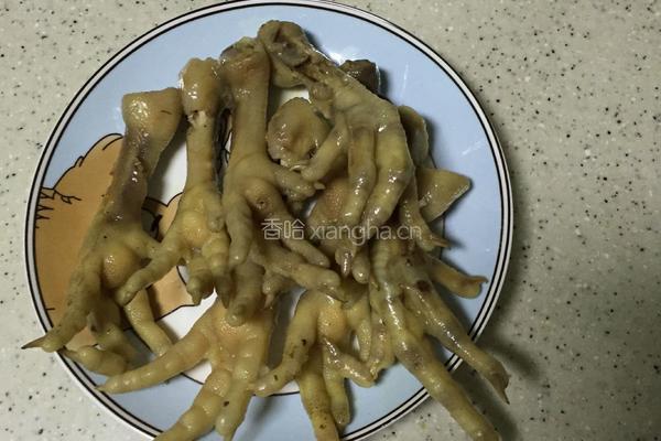 凉拌脱骨鸡爪的做法图解3