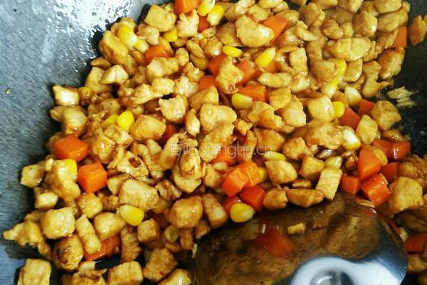 宝宝食谱之 五彩鸡丁的做法图解9