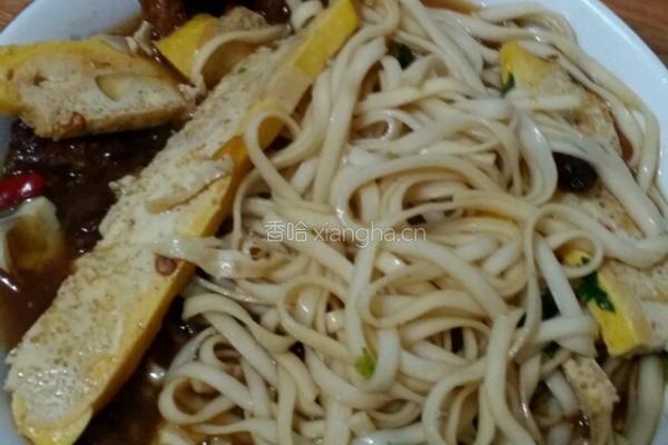 红烧牛肉汤煮面条的做法图解5