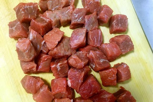 麻辣牛肉面的做法图解2