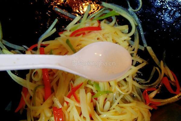 双椒炒土豆丝的做法图解6