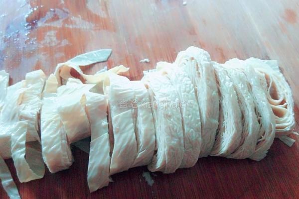 油豆皮拌韭菜的做法图解3