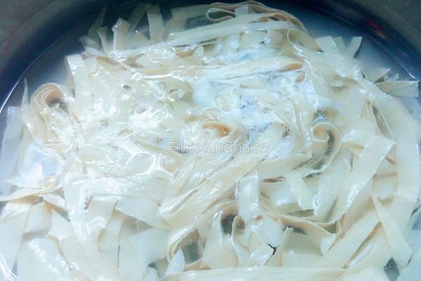 油豆皮拌韭菜的做法图解4