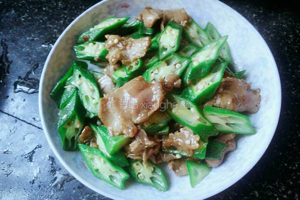 秋葵炒肉的做法图解2