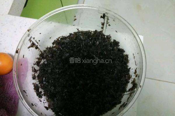 木耳瘦肉水饺的做法图解2
