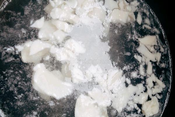 青菜豆腐鸡蛋汤的做法图解3