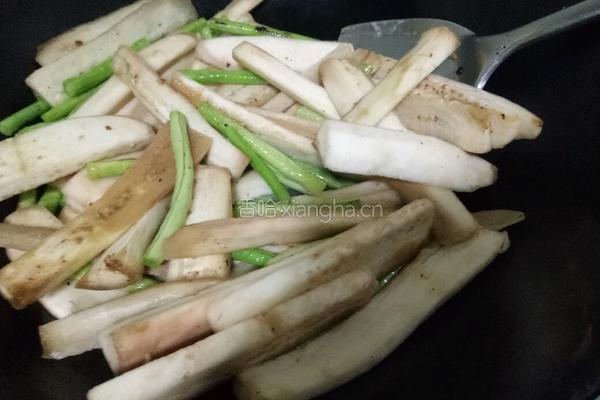 肉丝豆角炆茄子的做法图解4