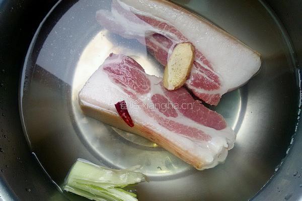农家小煎肉的做法图解1