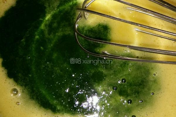 菜心汁蛋糕卷的做法图解3