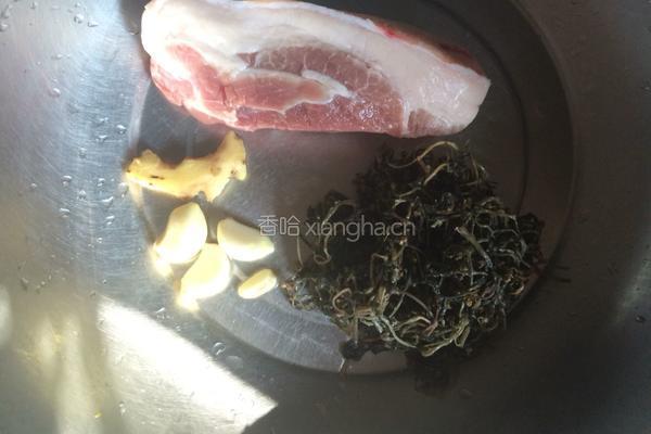 马齿苋干蒸猪肉的做法图解2