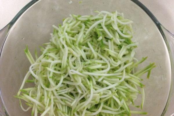 韩式角瓜饼的做法图解1