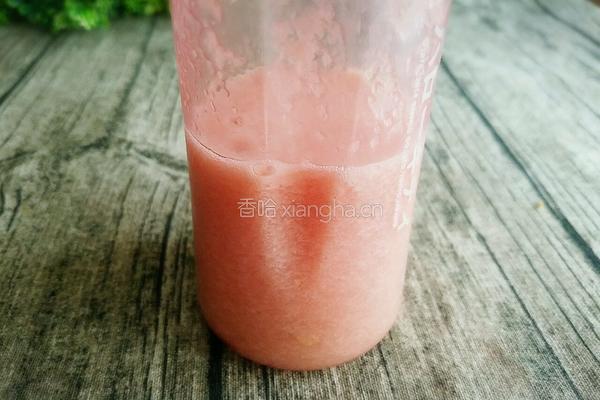 鲜榨石榴汁的做法图解6