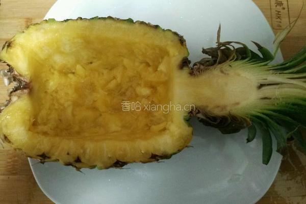 菠萝炒饭的做法图解1
