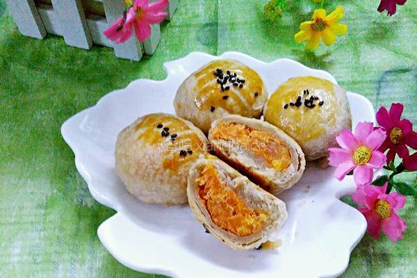 肉松蛋黄酥