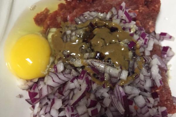 牛肉洋葱馅饼的做法图解2