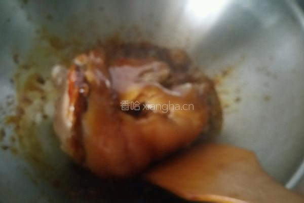 酱肘子的做法图解5