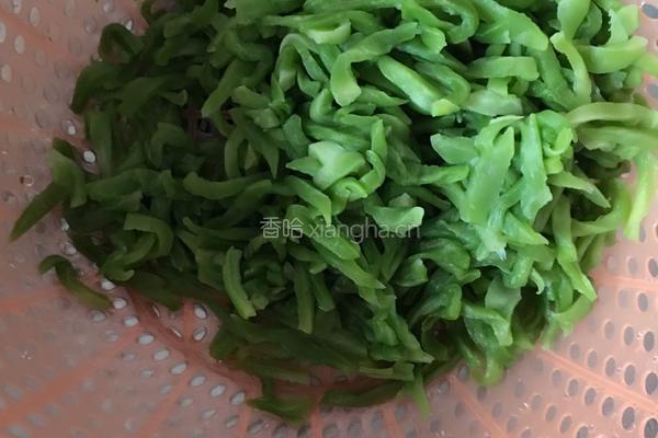 红烧干莴苣的做法图解1