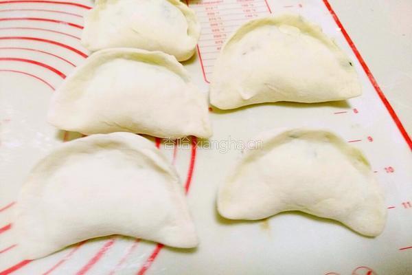 素馅大饺子的做法图解18
