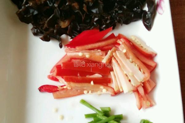 五花肉炒四季豆木耳的做法图解3