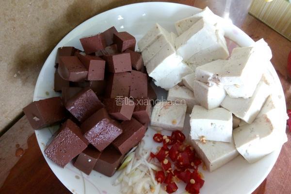 双色豆腐的做法图解1