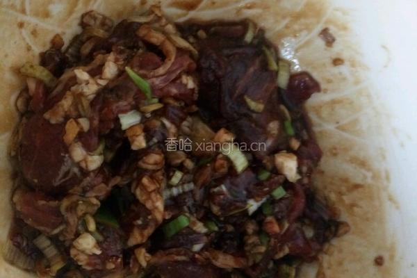 羊肉汆面片的做法图解1