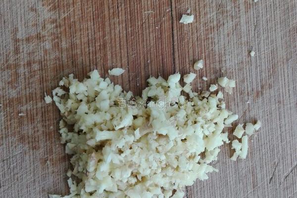 羊肉豆角馅饺子的做法图解5