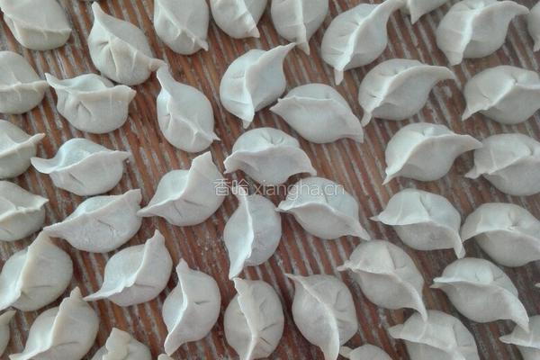 羊肉豆角馅饺子的做法图解11